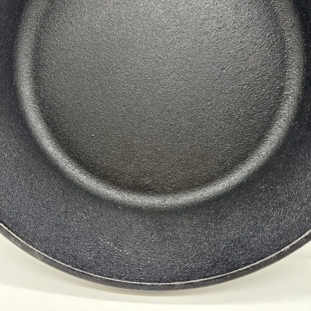 Bruntmor 10” Black Cast Iron 3.25” Deep Round Fry Pan 2 Handles, Silicone Cover